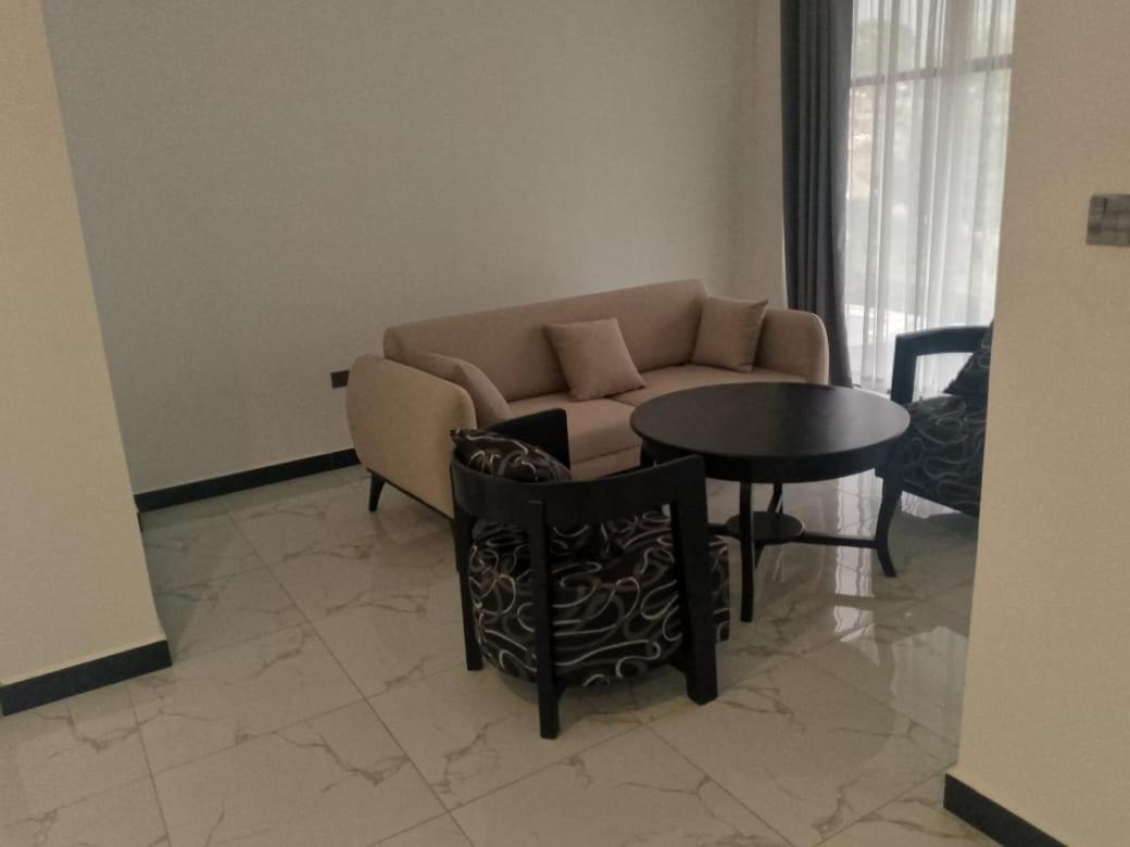 Water Pavilion Hotel Keroka Extérieur photo