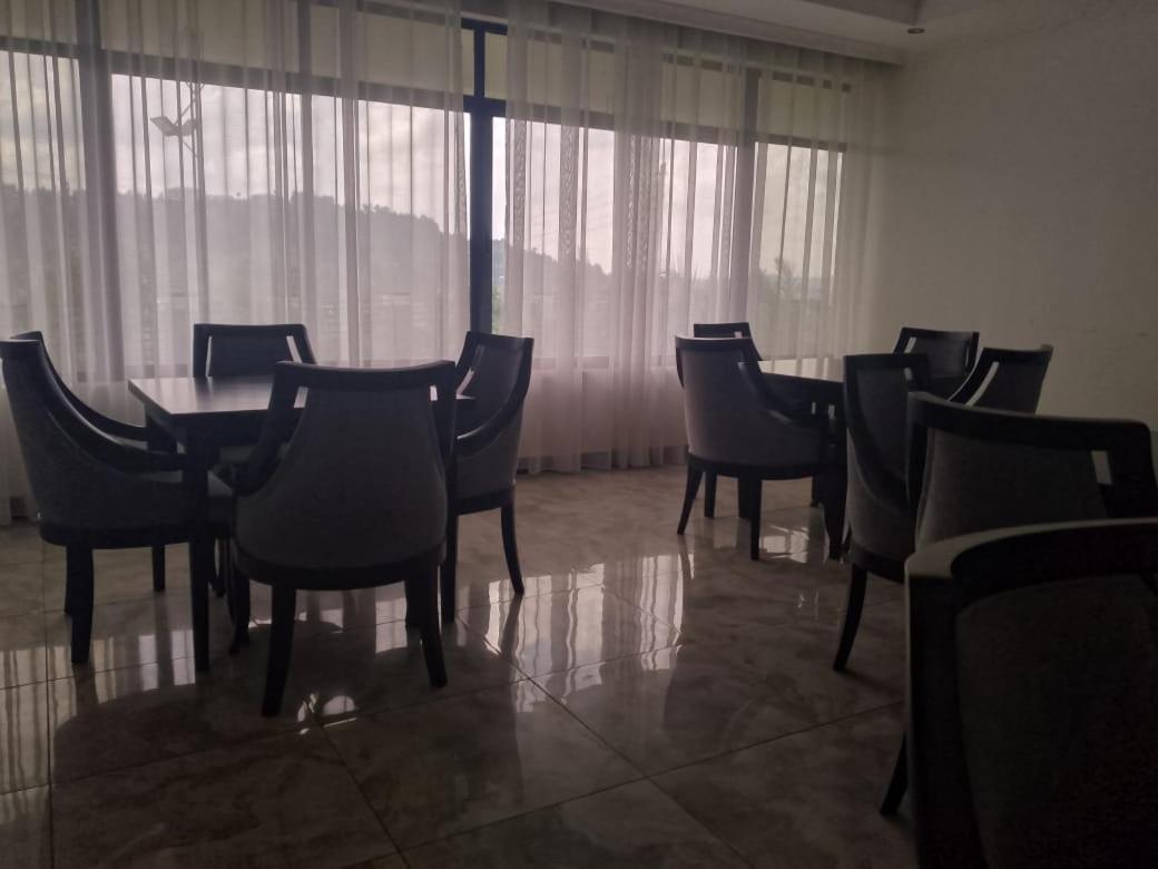 Water Pavilion Hotel Keroka Extérieur photo