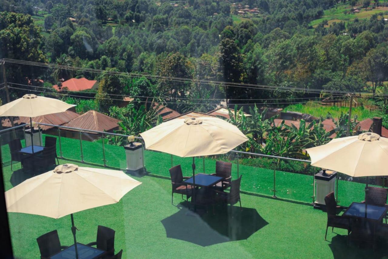 Water Pavilion Hotel Keroka Extérieur photo